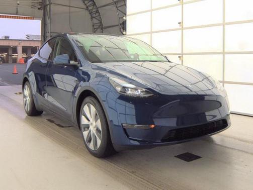 2024 Tesla Model Y Long Range Dual Motor All-Wheel Drive