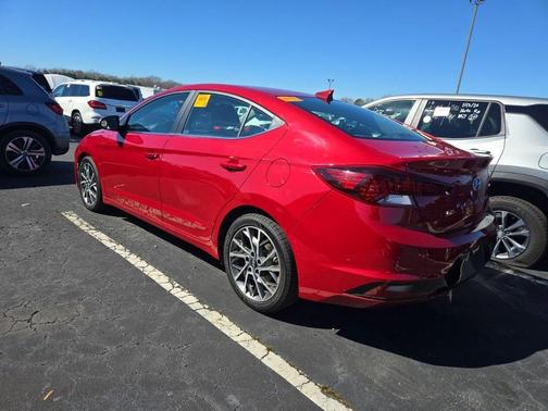 2019 Hyundai ELANTRA Limited