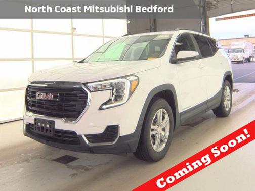 Summit White 2023 GMC Terrain SLE
