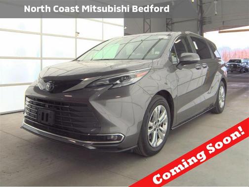 2023 Toyota Sienna Platinum 7 Passenger
