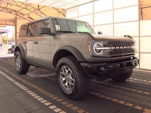 Gray 2025 Ford Bronco Badlands