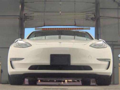 White 2023 Tesla Model 3 Standard Range
