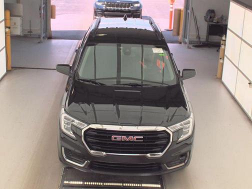 Ebony Twilight Metallic 2022 GMC Terrain SLE