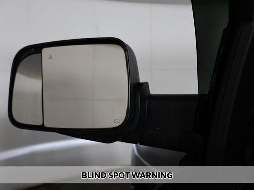 Diamond Black Crystal Pearlcoat 2023 RAM 1500 Laramie