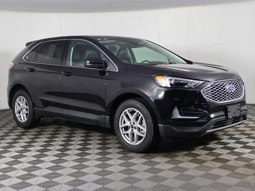 Black Metallic 2024 Ford Edge SEL