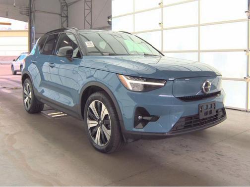 2023 Volvo XC40 Recharge Pure Electric Twin Plus