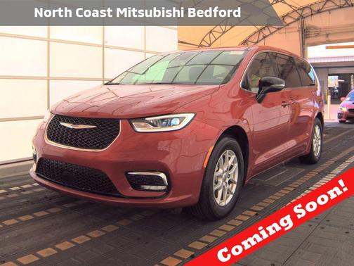 2025 Chrysler Pacifica L