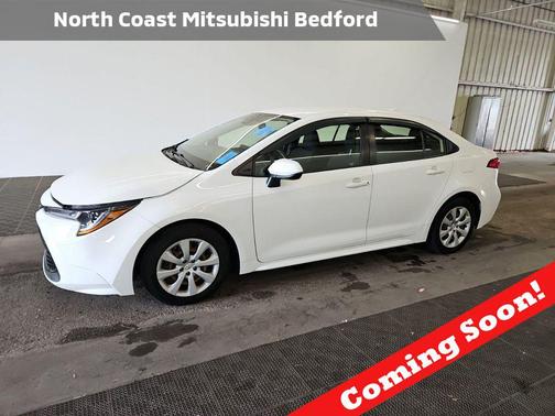 Super White 2021 Toyota Corolla LE