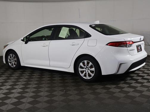 Super White 2021 Toyota Corolla LE