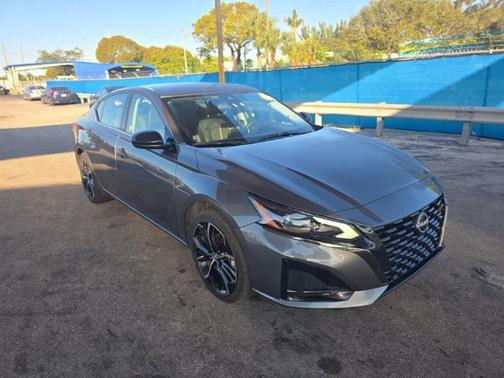 2025 Nissan Altima SR AWD