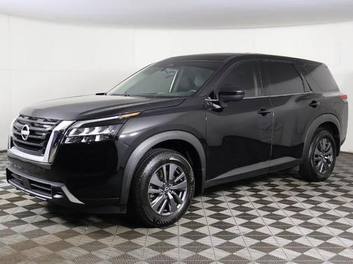 2024 Nissan Pathfinder S 4WD