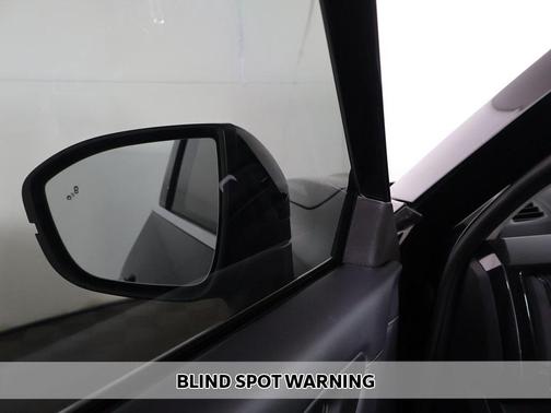 2024 Nissan Pathfinder S 4WD