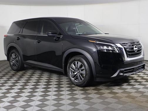 2024 Nissan Pathfinder S 4WD