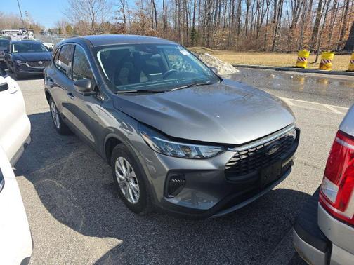 Carbonized Gray Metallic 2024 Ford Escape Active