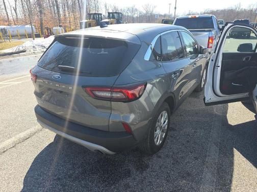 Carbonized Gray Metallic 2024 Ford Escape Active