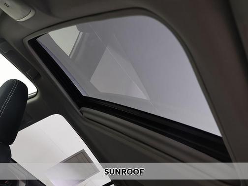 Super White 2017 Toyota RAV4 XLE