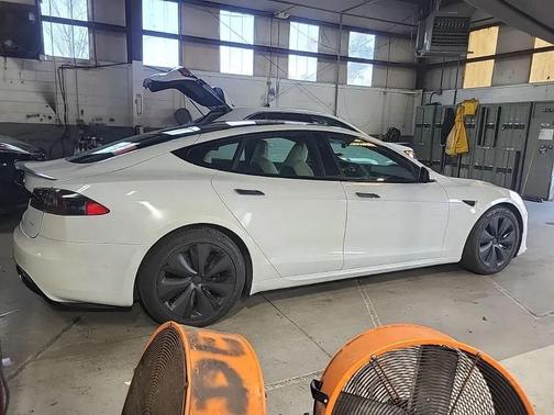 2021 Tesla Model S Plaid