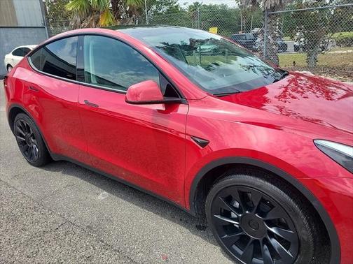 2023 Tesla Model Y Long Range Dual Motor All-Wheel Drive