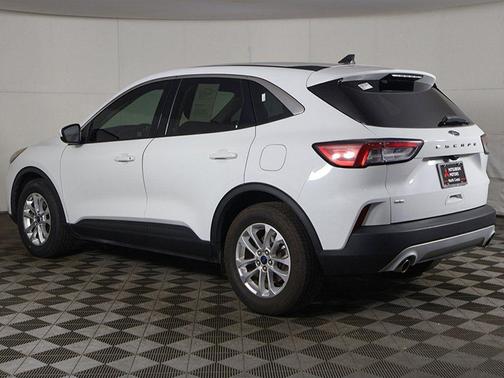 Oxford White 2021 Ford Escape SE