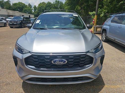 Iconic Silver Metallic 2024 Ford Escape ST-Line