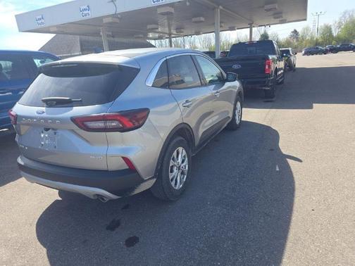 Iconic Silver Metallic 2024 Ford Escape Active