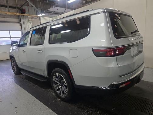 Silver Zynith 2024 Jeep Wagoneer L Series II 4x4