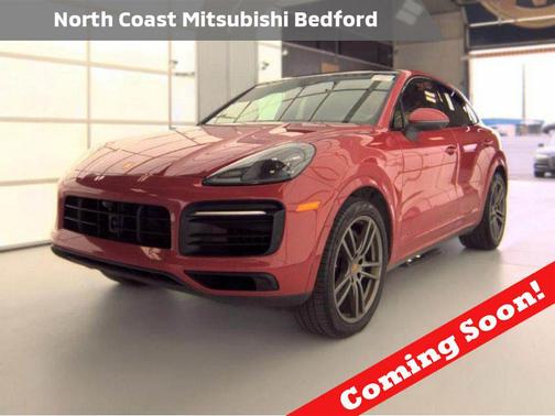 Carmine Red 2023 Porsche Cayenne Cayenne