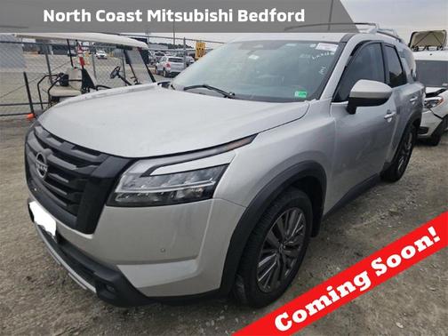 2023 Nissan Pathfinder SL 4WD