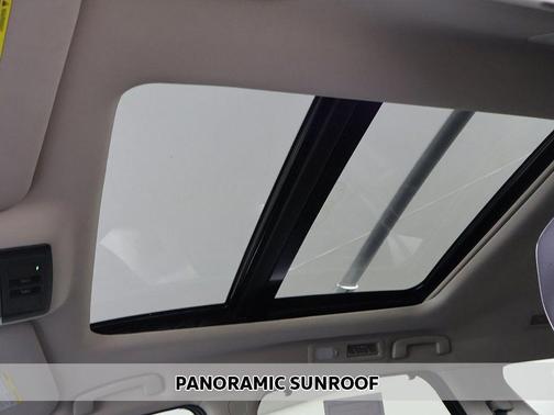 Brilliant Silver Metallic 2023 Nissan Pathfinder SL 4WD