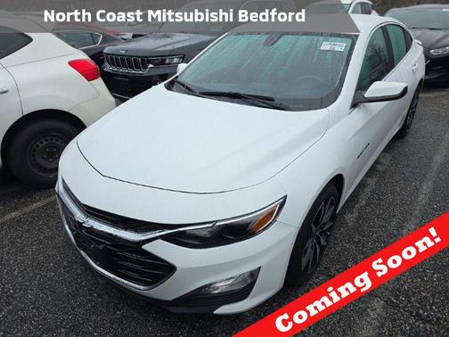 Summit White 2022 Chevrolet Malibu FWD RS