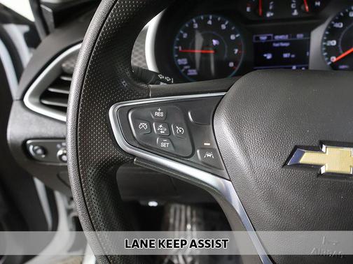 Summit White 2024 Chevrolet Malibu FWD 1LT