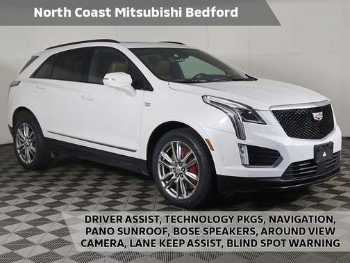 Crystal White Tricoat 2023 Cadillac XT5 Sport