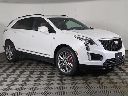 Crystal White Tricoat 2023 Cadillac XT5 Sport
