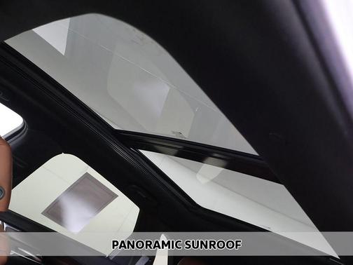 Crystal White Tricoat 2023 Cadillac XT5 Sport