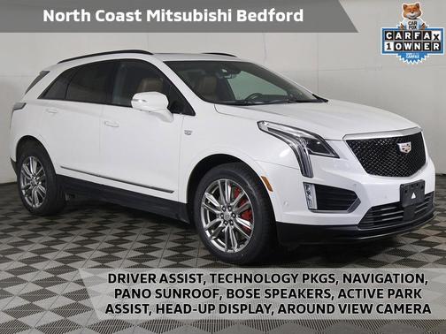 Crystal White Tricoat 2023 Cadillac XT5 Sport
