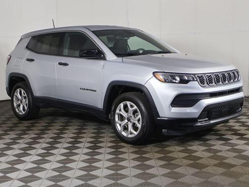 Silver Zynith Metallic Clearcoat 2025 Jeep Compass Sport
