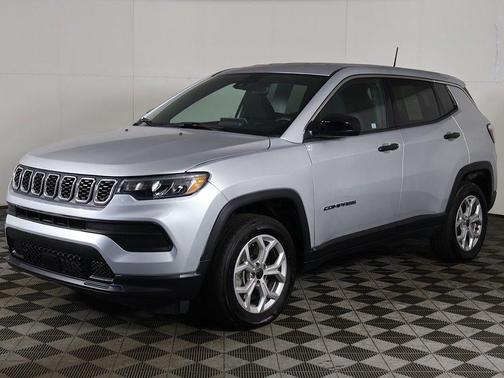 Silver Zynith Metallic Clearcoat 2025 Jeep Compass Sport