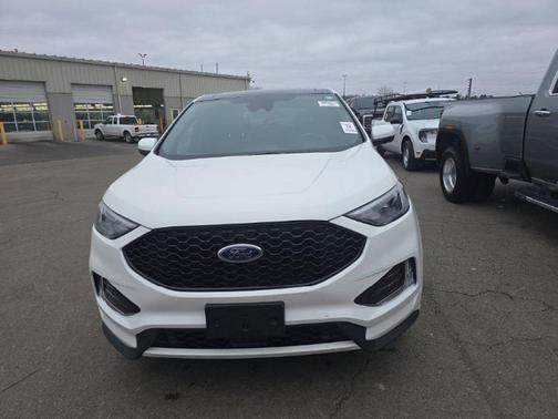 2022 Ford Edge ST Line