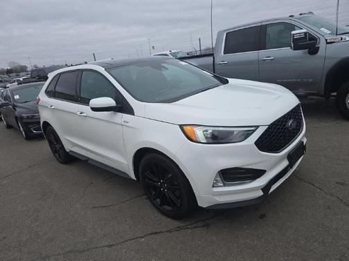 2022 Ford Edge ST Line