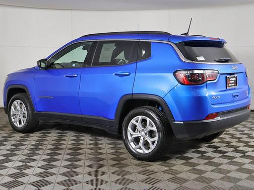 Hydro Blue Pearlcoat 2024 Jeep Compass Latitude