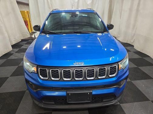 Hydro Blue Pearlcoat 2024 Jeep Compass Latitude