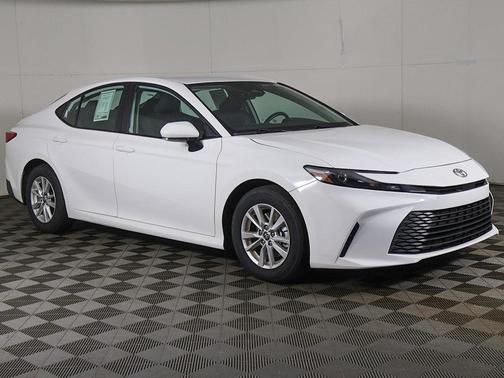 Ice 2026 Toyota Camry LE