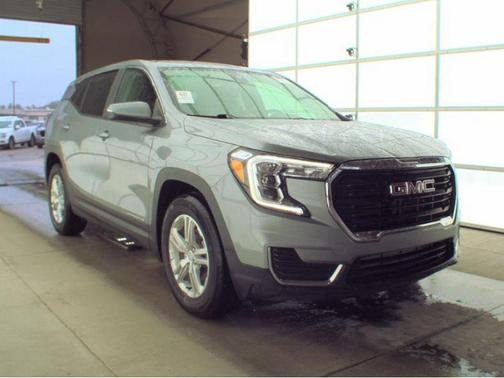 Sterling Metallic 2023 GMC Terrain SLE