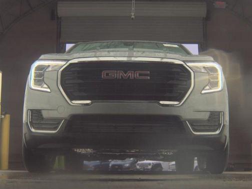 Sterling Metallic 2023 GMC Terrain SLE