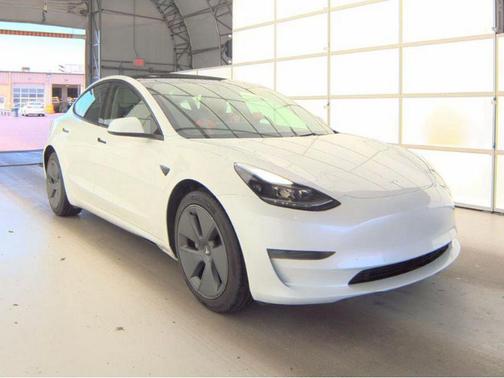 White 2023 Tesla Model 3 Standard Range