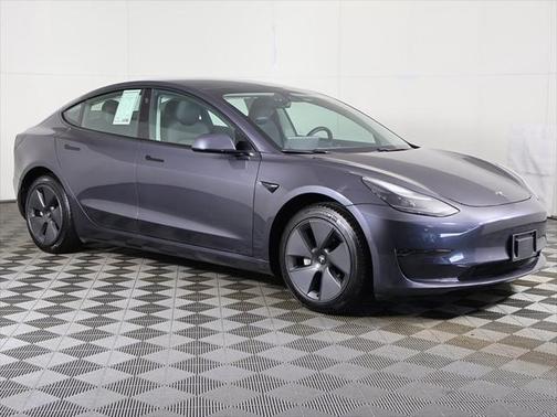 2022 Tesla Model 3 Standard Range