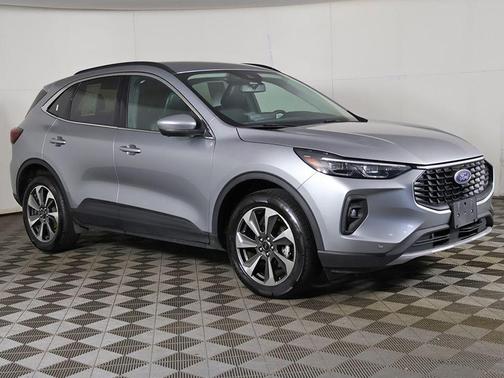 Iconic Silver Metallic 2024 Ford Escape Platinum