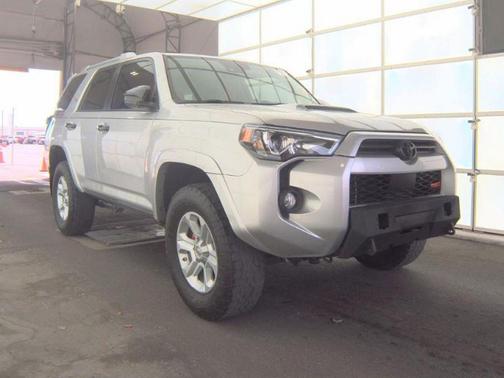 Classic Silver Metallic 2021 Toyota 4Runner TRD Off Road