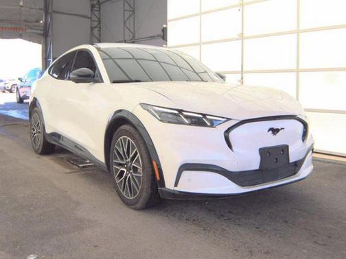 Star White Metallic Tri-Coat 2024 Ford Mustang Mach-E Premium