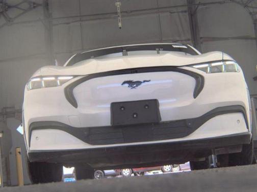 Star White Metallic Tri-Coat 2024 Ford Mustang Mach-E Premium